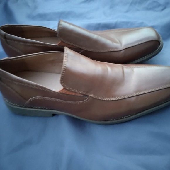 Brown Dress Shoes MINT CONDITION - Picture 2 of 2